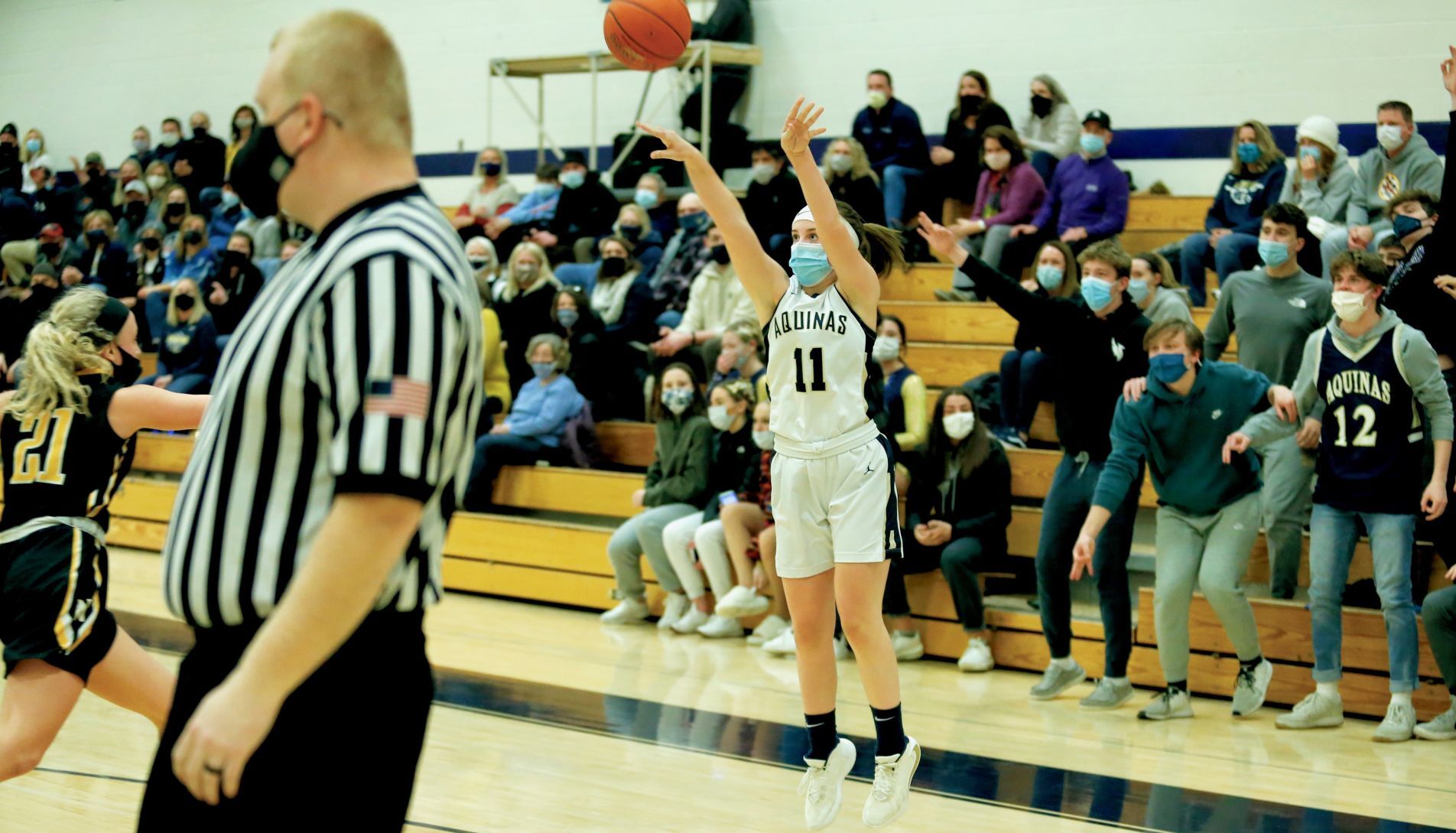 Photos: Aquinas GBB vs Northwestern